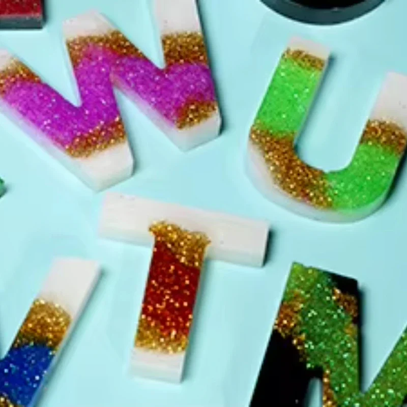 Set di 12 Barattoli di Glitter - Resin Glitter Pack recensione e prezzo